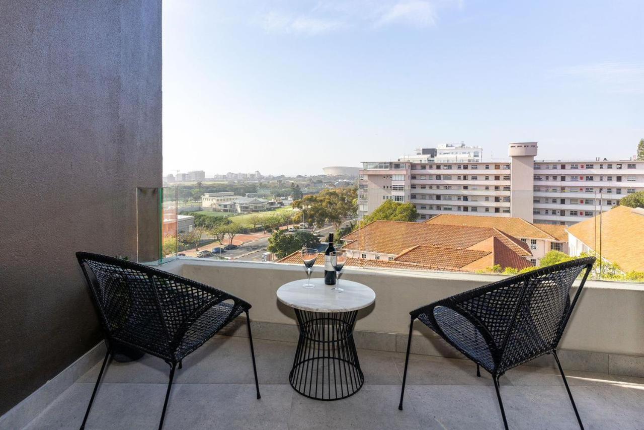 The Glengariff 706 Apartment *